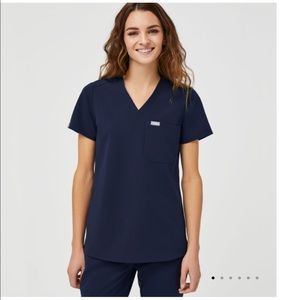 Figs One Pocket Catarina Scrub Top Navy Size Medium